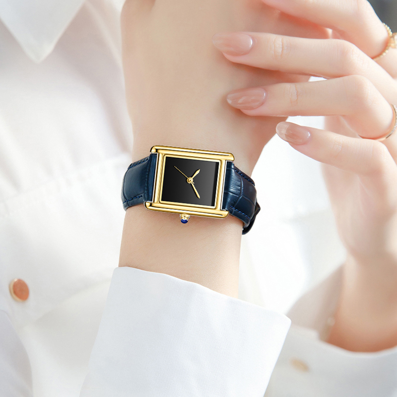 Réservoir carré marque de luxe - Cartier Watch Tank avis et prix